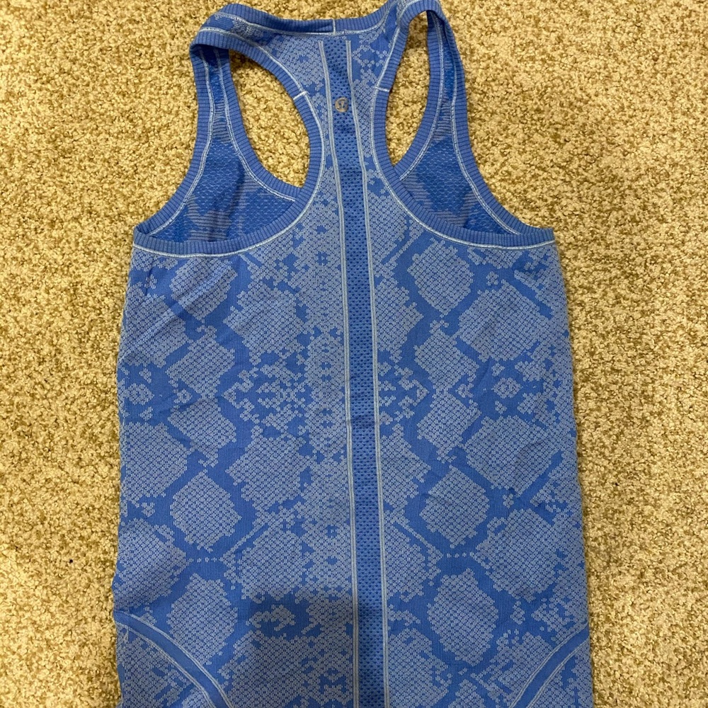 Lululemon Swiftly Tech Razorback - image 1